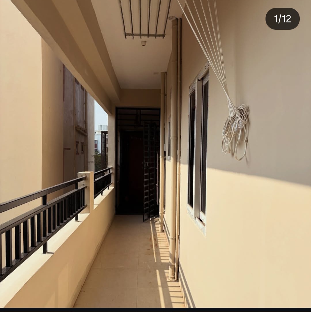 2BHK Semi-Furnished Flat for Rent – Nallagandla