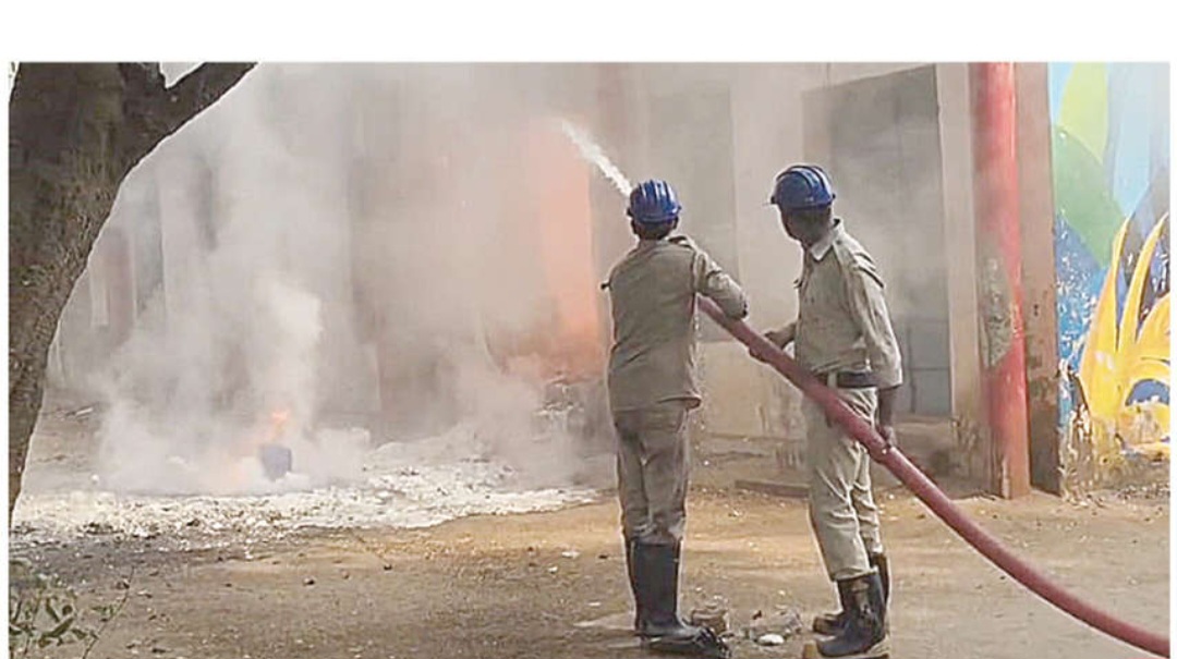 Fire breaks out in bleaching godown