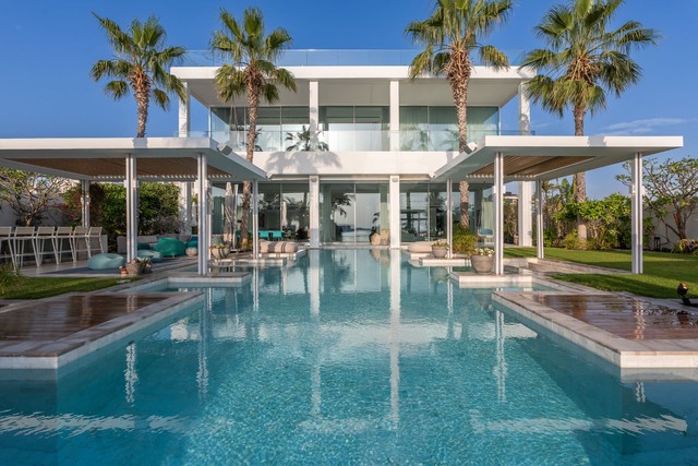 villa for sale in Dubai