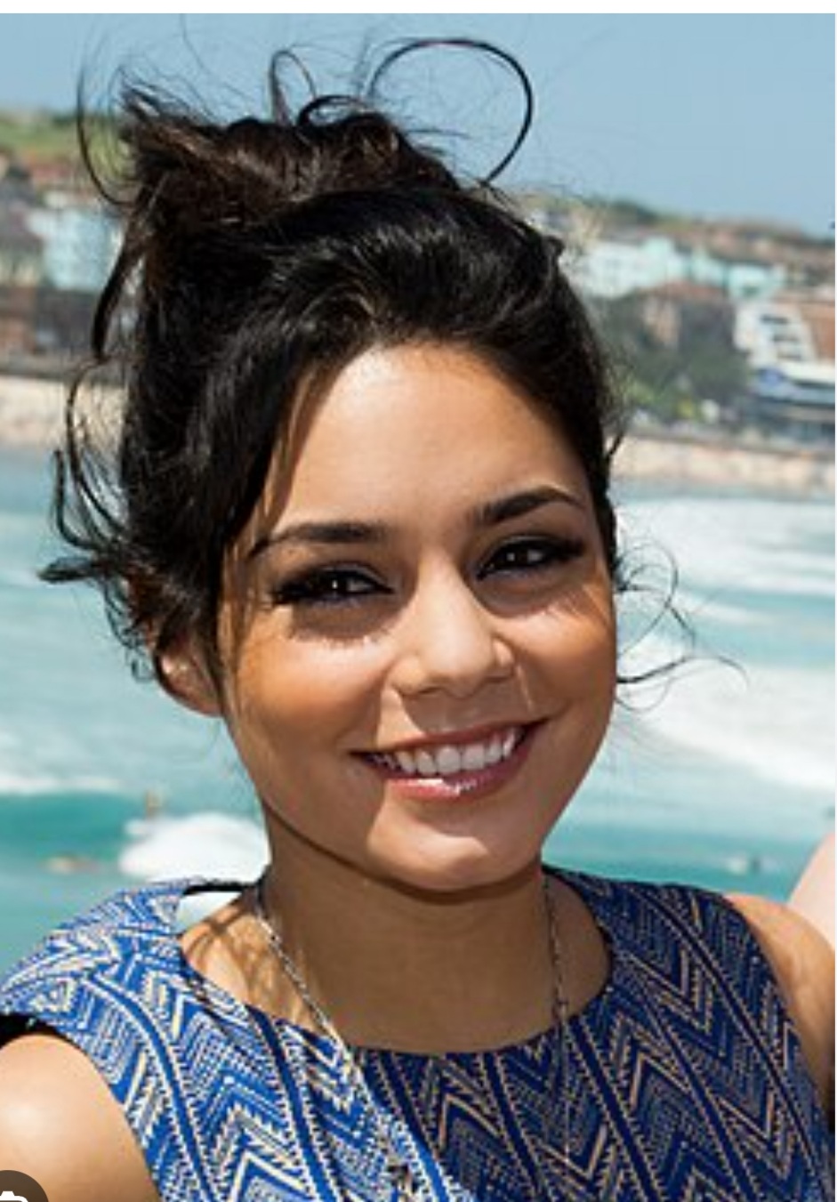 HAPPY BIRTHDAY TO VANESSA HUDGENS