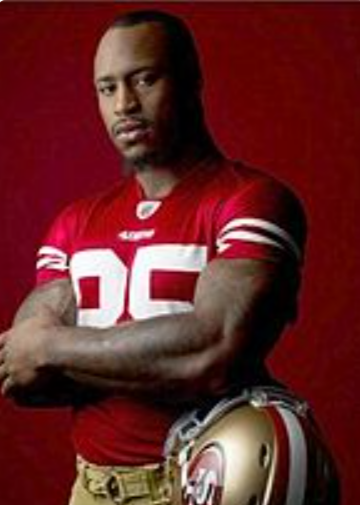 Happy Birthday to Vernon Davis