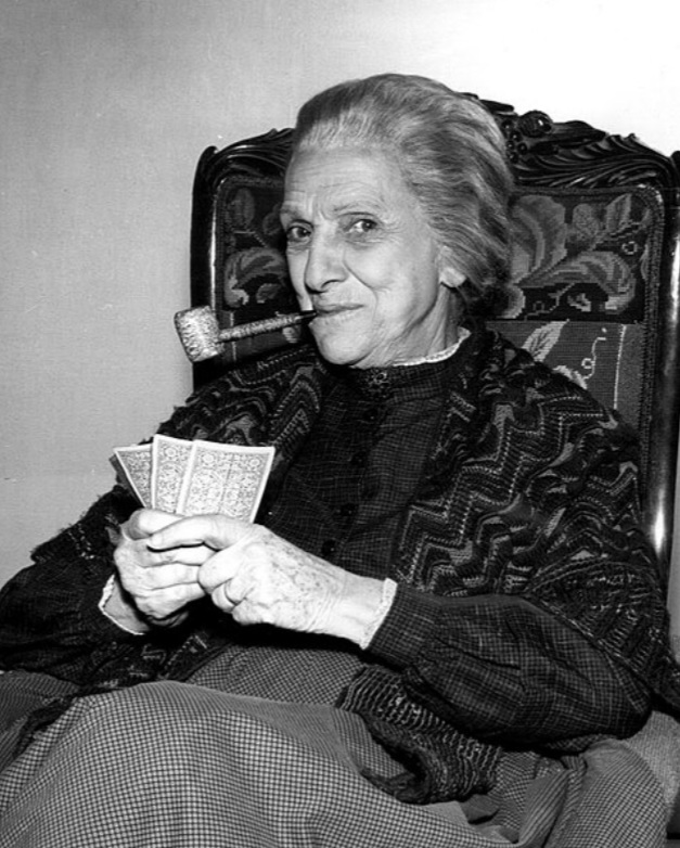 REMEMBERING BEULAH BONDI ON HIS DEATH ANIVERSARY