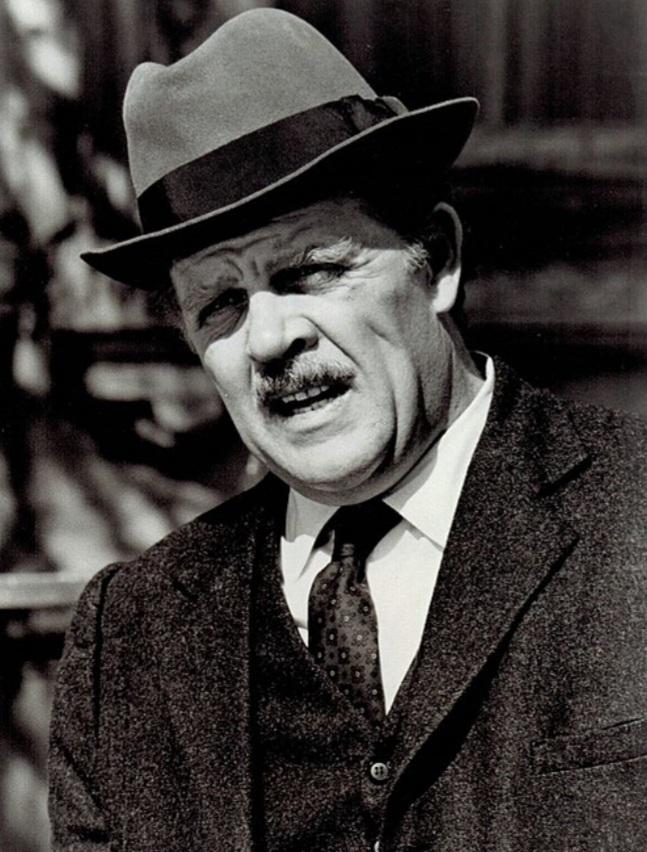 REMEMBERING PAT HINGLE