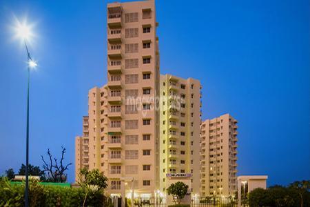 1.15 Cr ₹6,765/sqft EMI - ₹ 54k|Can I afford it? 4 BHK Flat For Sale in Belvedere Godrej Garden city SG Highway, Ahmedabad