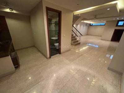 13.50 Cr ₹50,847/sqft Validate Market Price with  PropWorth 3 BHK Builder Floor For Sale in Panchsheel Park, New Delhi