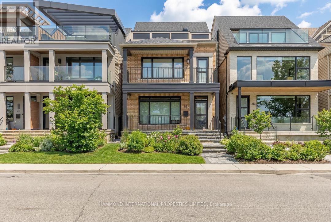 $3,299,000 85 NORTHERN DANCER BOULEVARD Toronto (The Beaches), Ontario M4L3Z8