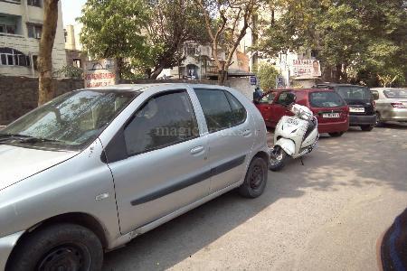 60.0 Lac ₹14,815/sqft Validate Market Price with  PropWorth 2 BHK House For Sale in Taj Sartaj CGHS Ltd Geeta Colony, New Delhi