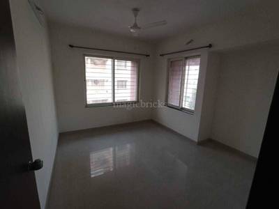 87.0 Lac ₹10,507/sqft Validate Market Price with  PropWorth 2 BHK Flat For Sale in Paradigm Imperial Woods