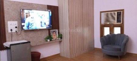 ₹60.0 Lac ₹7,937/sqft Validate Market Price with  PropWorth 3 BHK Flat For Sale in Rani Bagh Pitam Pura, New Delhi